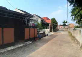 Rumah second dekat alun alun GDC depok