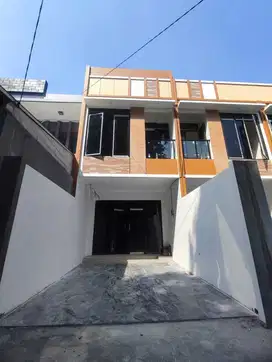 Rumah mewah 2lantai siap huni di tanah tinggi jakarta pusat