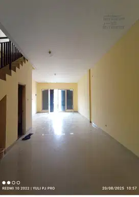 Disewakan Ruko Royal Palm kondisi bersih dan siap pakai