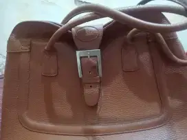 Tas   merek Tod's