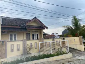 RUMAH  180M2 BESERTA FURNITURE