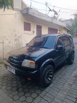 Suzuki Escudo 2003 Bensin