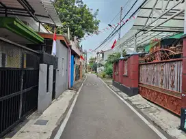 Dijual Rumah yang dikepung dengan fasilitas dan pintu Tol Strategis di