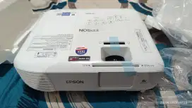 Jual proyektor eb x600 + switch Gigabyte 16 port