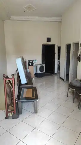 Sewa rmh 2Lt di jl raya wiratno dekat p mentari,PCM,babatan pantai .