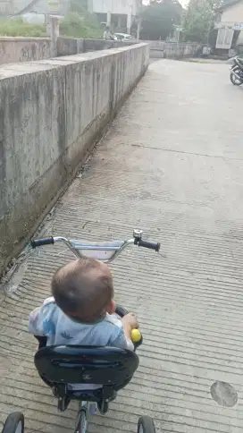 Saya nyari krja sampingan anter jmput skolah/nemenin anak