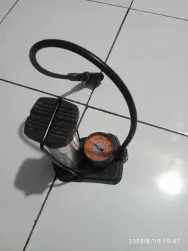 Pompa ban motor sepeda