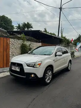 Mitsubishi Outlander 2013 Bensin