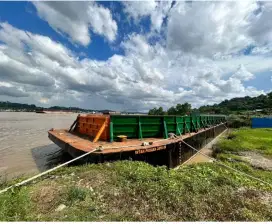 Di jual tongkang 150 feet tahun 2013 surat sungai