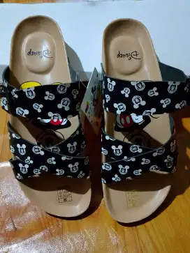 Sendal wanita Disney