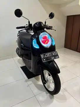 SCOOPY PRESTIGE 2021