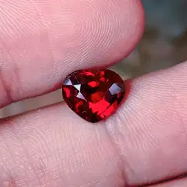 Batu Merah Bentuk Hati Natural Pyrope Almandine Garnet Sri Lanka
