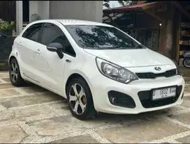 Kia rio 2013 MT siap pakai