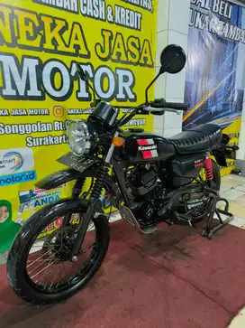W175 TR 2022/20 AJM