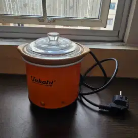 TAKAHI SLOWCOOKER 0.7 Liter SOLUSI MPASI SEHAT. Kondisi 90%