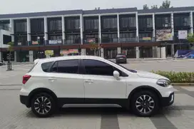 PROMO S CROSS 2019 KM.LOW DP HANYA 20JT