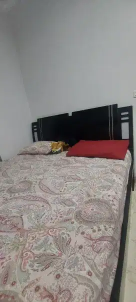 Kasur dan Tempat Tidur