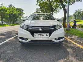 Honda HRV E Cvt at 2015