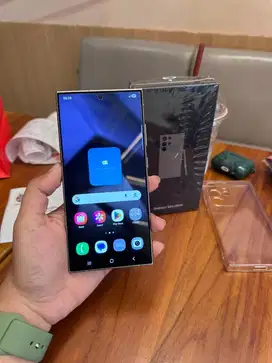 Samsung S24 Ultra ram 12/512 GB Fullset Garansi 2 bulan lagi