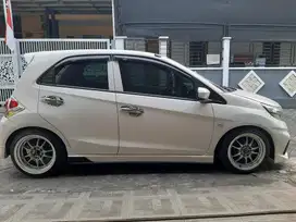 Honda Brio 2016 Bensin.Modifikasi Mobilio RS