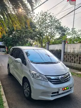 Honda Freed 2012 Bensin