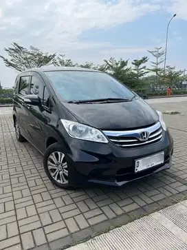 Honda Freed 2013 sd black