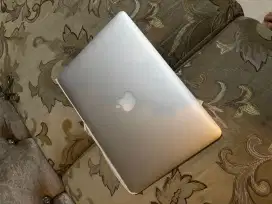Dijual bu macbook pro