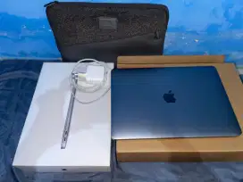MacBook M1 256 GB Banjarbaru