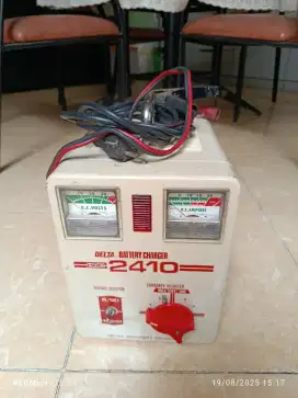 Charger accu merk Delta 2410