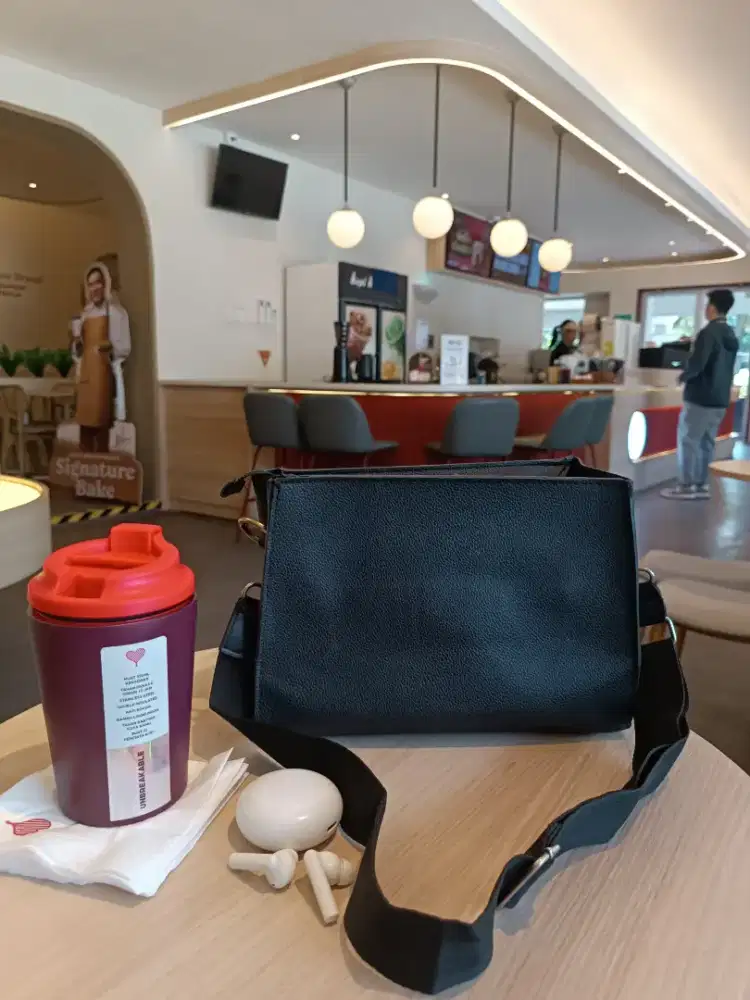 Tas slingbag wanita mewah