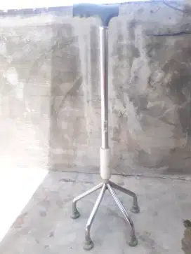 Tongkat Kaki 4 GEA