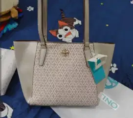 Jual tas Les catino harga asli 319k saya jual 150k