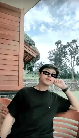 mencari lowongan kerja