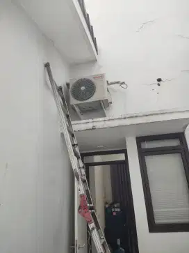 Service AC bongkar pasang AC tukang AC panggilan isi freon AC