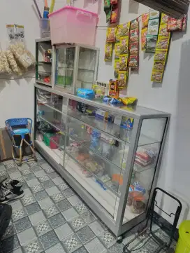 Etalase Panjang 2 meter & Etalase rokok Besar kecil