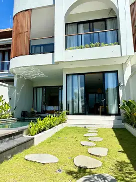 Freehold 3BR Modern Villa in Ungasan – Only 2 Units Left