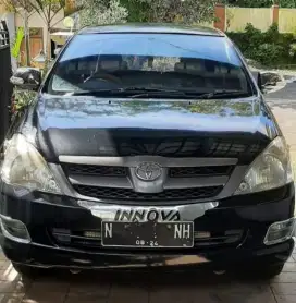 Toyota kijang innova 2.0 type E tahun 2008