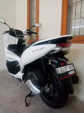 LOW KM! NEW PCX CBS ISS PEARL WHITE PAJAK BARU BAYAR FULL ORI JAMINAN!
