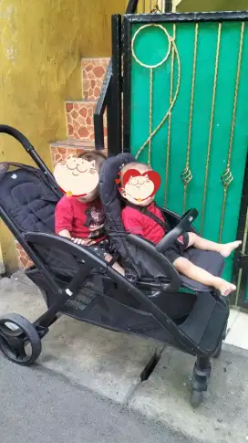 Stroller kembar untuk adek kakak