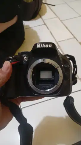 Kamera DSLR Nikon D5200