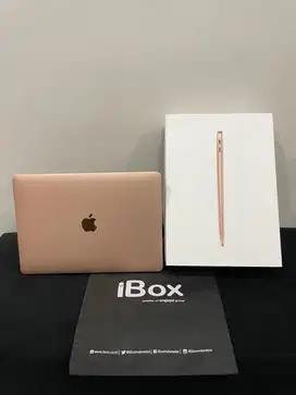 MacBook Air 2018 13inch 8/128 Core i5 Rosegold iBox Lengkap