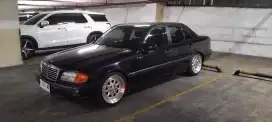 Mercedes benz C 200