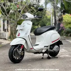 DIJUAL VESPA SPRINT S 150 IGET ABS LED TH 2022 PERFECT CONDITION