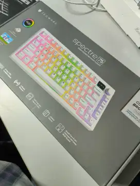 Techware Spectre 75 White Brown Switch