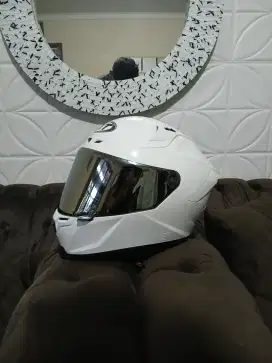 helm kyt striker