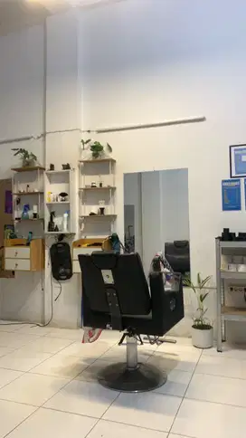 DIJUAL ALAT BARBER DAN DI ALIHKAN