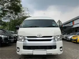 TERMURAH TOYOTA HIACE COMMUTER 2020 MT PUTIH