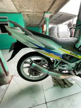 Bismillah jual mtor satria hiu 2004