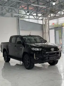 TOYOTA HILUX D-CAB G 4X4 2.4M/T