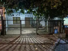Dijual rumah strategis